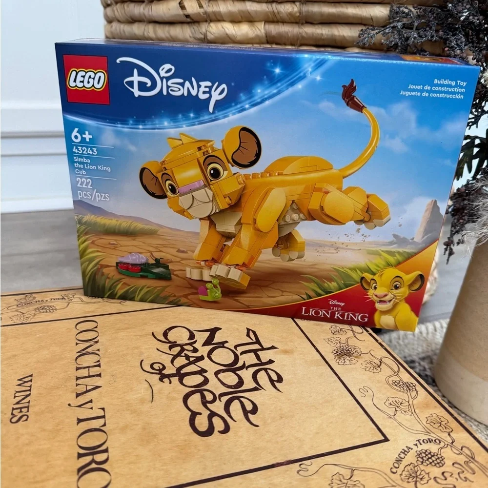 New LEGO X Disney Simba the Lion King Cub LEGO Set Ages 6+ Building Toy